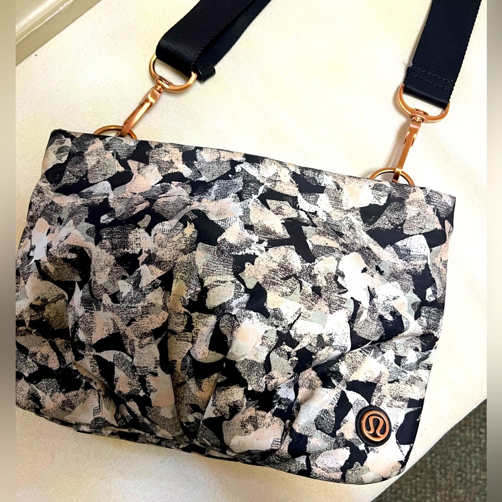 Lululemon crossbody bag